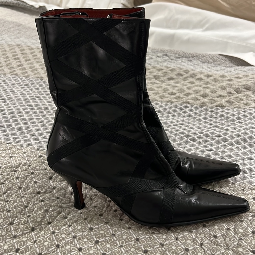 Donald J Pliner Boots